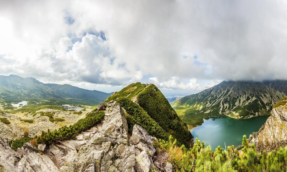 Gdzie można zostawić rower w Dolinie Chochołowskiej?
