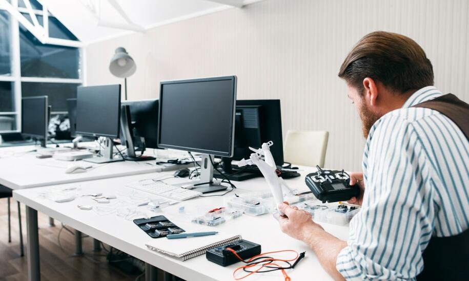 Kasy fiskalne Gryfice – jakie usługi serwisowe są dostępne dla przedsiębiorców?