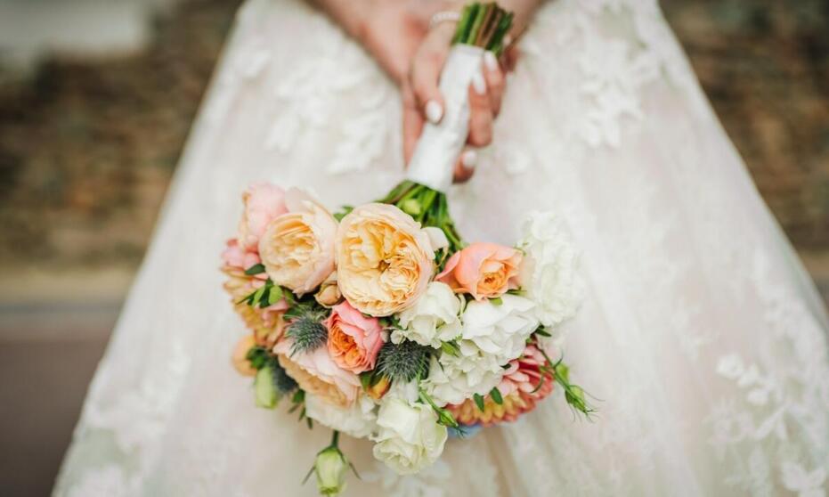 Jak dobrać kwiaty do bukietu ślubnego, aby odzwierciedlały osobowość panny młodej?