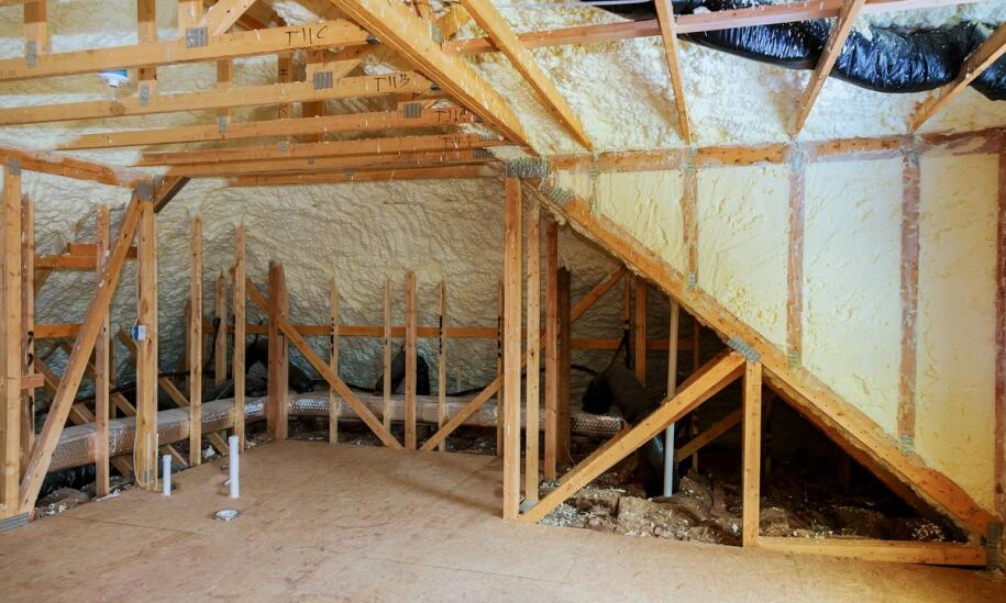 Jak prawidłowo przygotować poddasze do izolacji pianką poliuretanową?