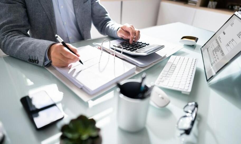 Jak sprzedaż zderzaków wpływa na oszczędności w naprawach samochodowych?