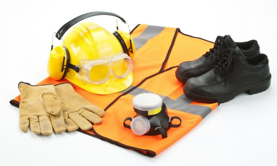 Jakie akcesoria do pracy są niezbędne w trudnych warunkach?
