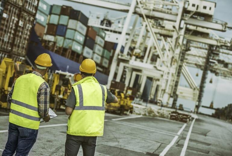 Jak dbałość o jakość usług transportowych wpływa na zadowolenie klientów?