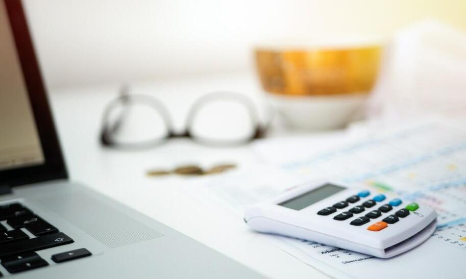 Ewidencja operacji finansowych – zadanie dla księgowej z Poznania