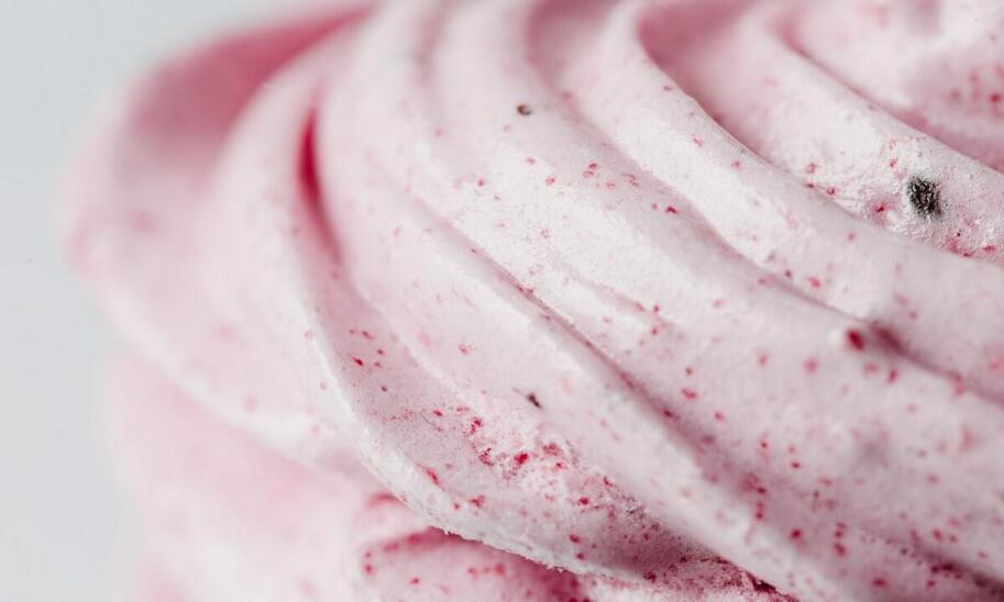 Wpływ aromatu śmietankowego na konsystencję i smak lodów