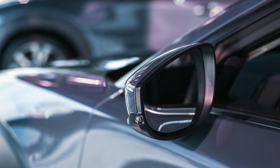 Jak wynajem samochodu wpływa na komfort podróży służbowych?