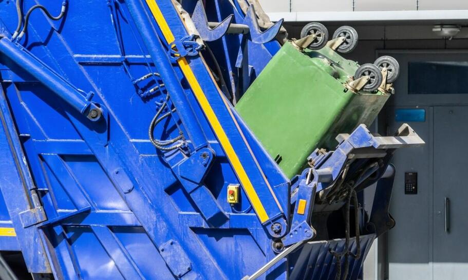 Zalety korzystania z kontenerów na odpady przemysłowe w codziennej działalności