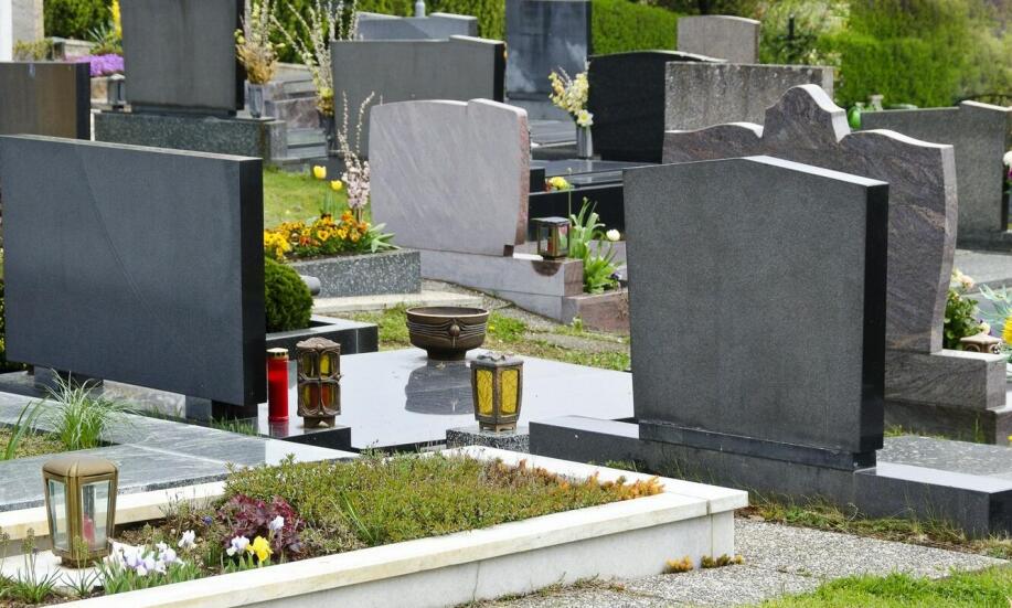 Grobowce rodzinne – jakie materiały zapewniają trwałość?