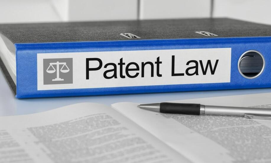 Wykorzystanie utworów chronionych prawem autorskim: kiedy potrzebna jest zgoda?