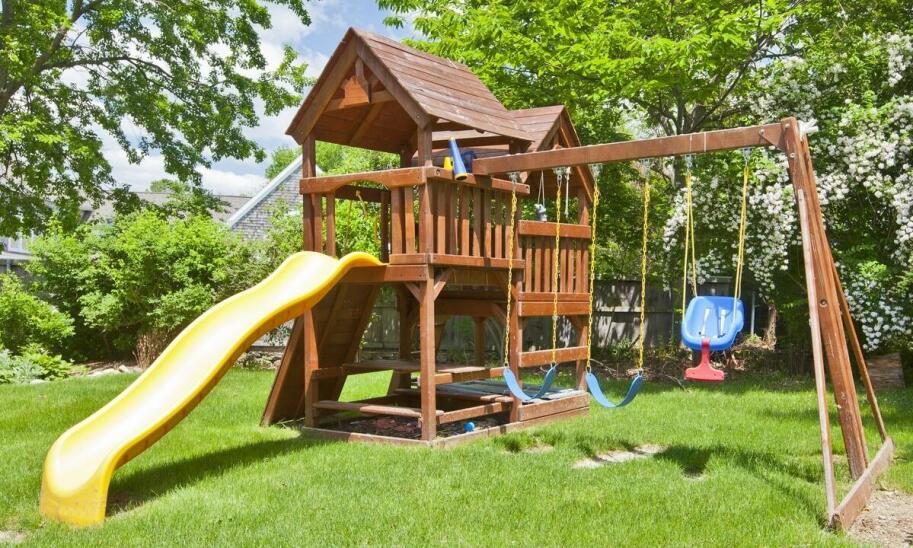 Noclegi Władysławowo: jakie korzyści daje dostęp do placu zabaw dla dzieci?