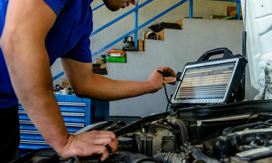 Co obejmuje kompleksowa diagnostyka Mercedesów w profesjonalnym warsztacie?