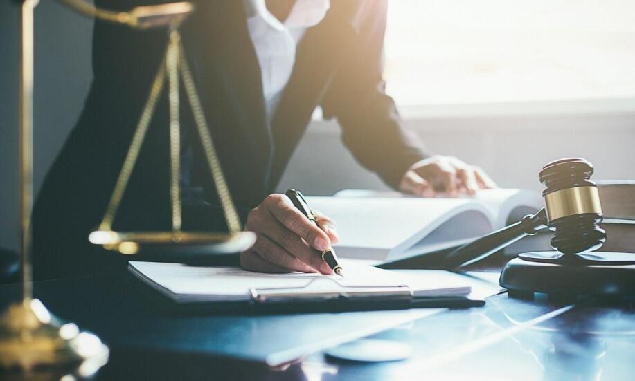 Proces ustalania alimentów – jak adwokat może pomóc w zabezpieczeniu interesów klienta?