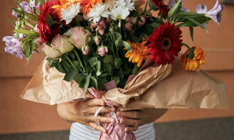 Profesjonalna obsługa i doradztwo: Gdzie szukać tanich kwiatów w Warszawie?