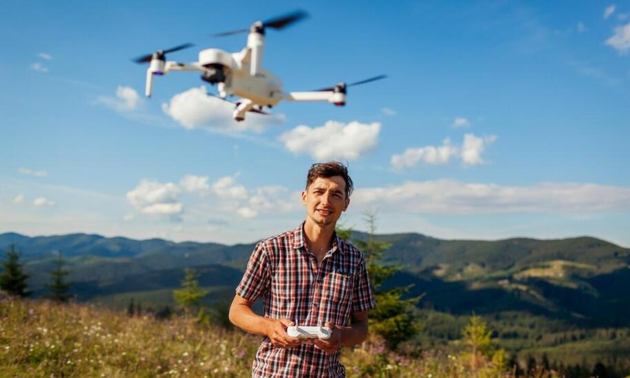 Jak loty zapoznawcze mogą pomóc w podjęciu decyzji o karierze pilota?