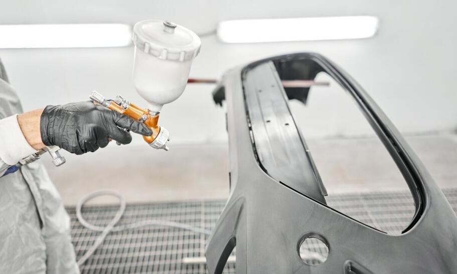 Blacharstwo w Radzionkowie – jak przygotowujemy auto do lakierowania?