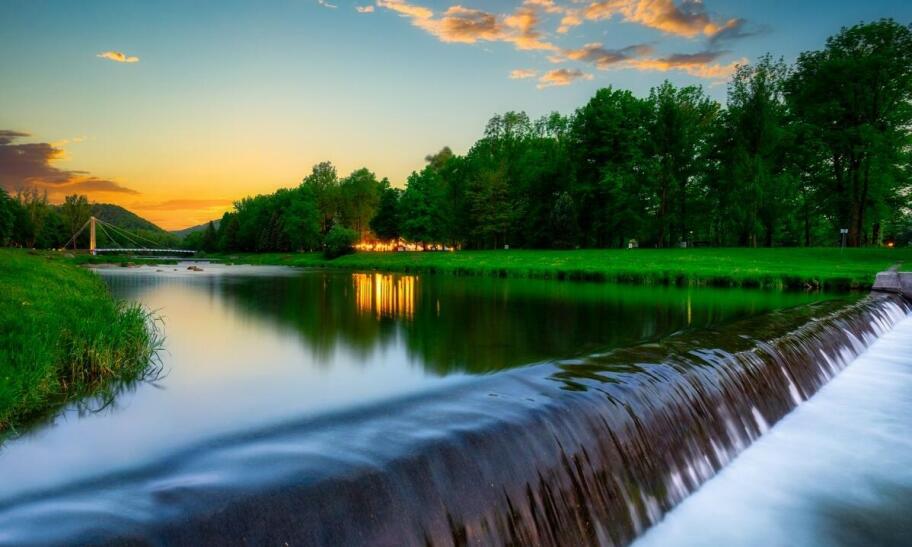 Jak zastawki kanałowe pomagają w zarządzaniu kryzysowym podczas ulewnych deszczy?