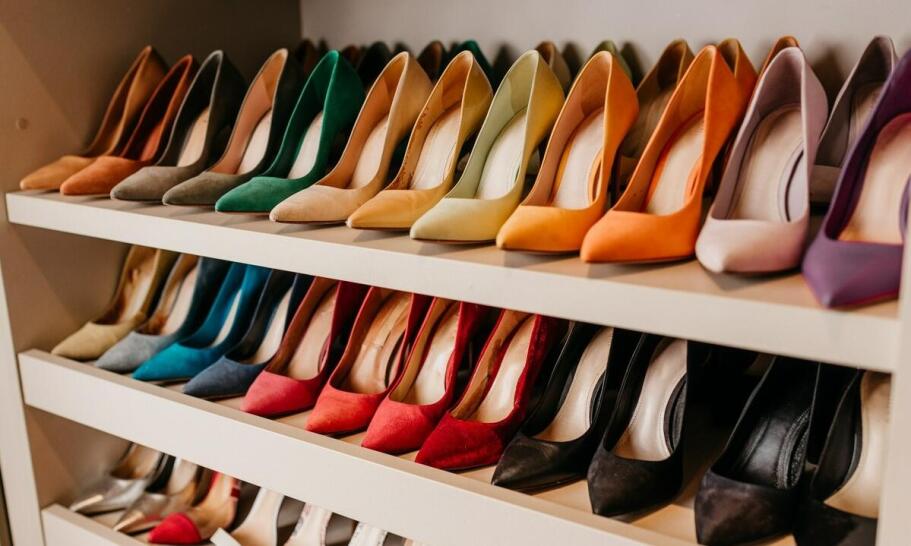 Obuwie damskie Szamotuły: trendy i klasyka w najnowszej kolekcji butów