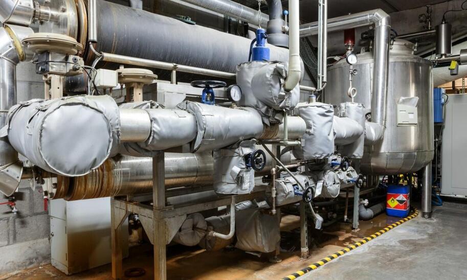 Wpływ agregatów wody lodowej na efektywność energetyczną w hotelach