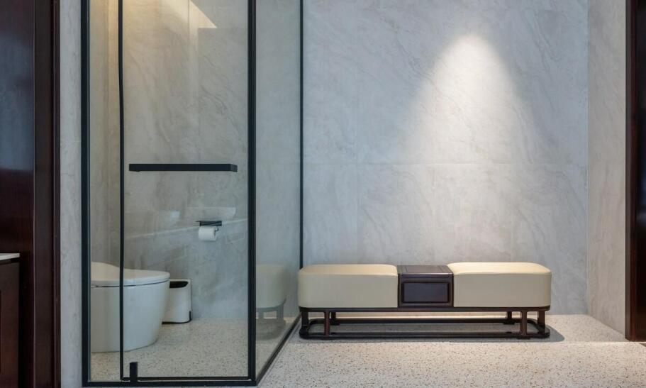 Przegląd najnowszych trendów w designie podnóżków do foteli