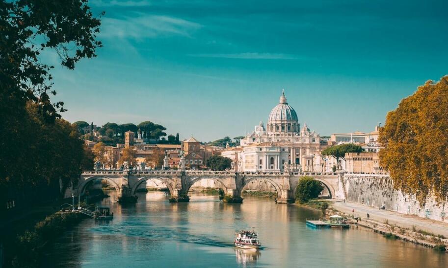 Jakie są zasady zwiedzania Muzeów Watykańskich? Praktyczne wskazówki dla turystów