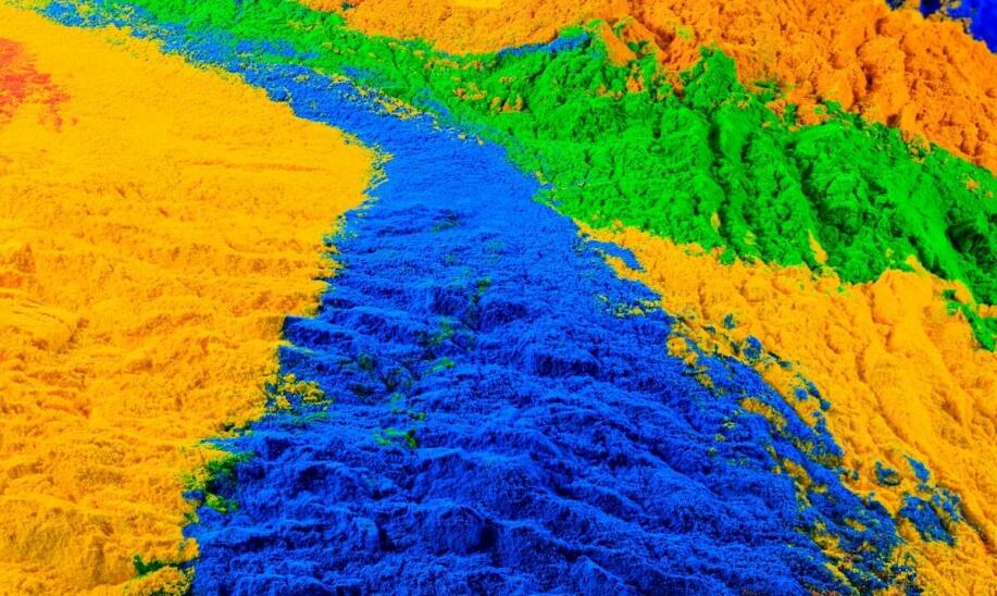 Barwniki do tworzyw sztucznych a ich rola w produkcji materiałów dekoracyjnych