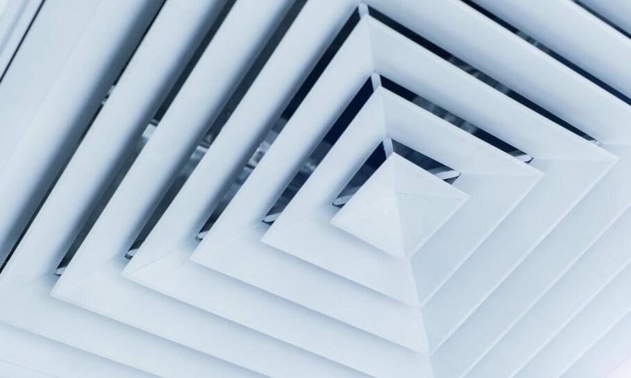 Nowoczesne akcesoria wentylacyjne z metalu – jak wpływają na estetykę wnętrz?