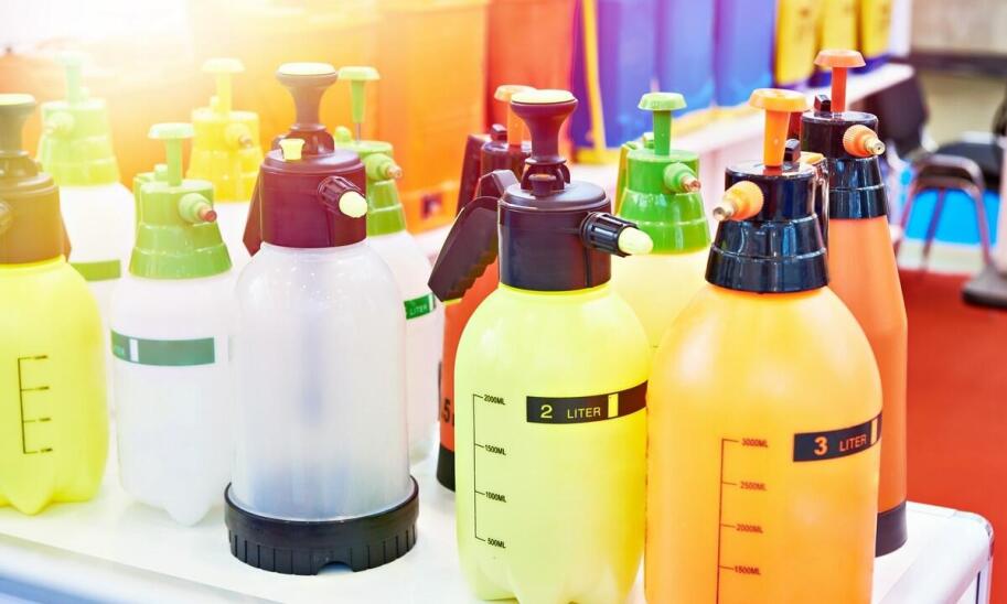 Dlaczego warto wybrać płyny do chłodnic od sprawdzonego producenta?