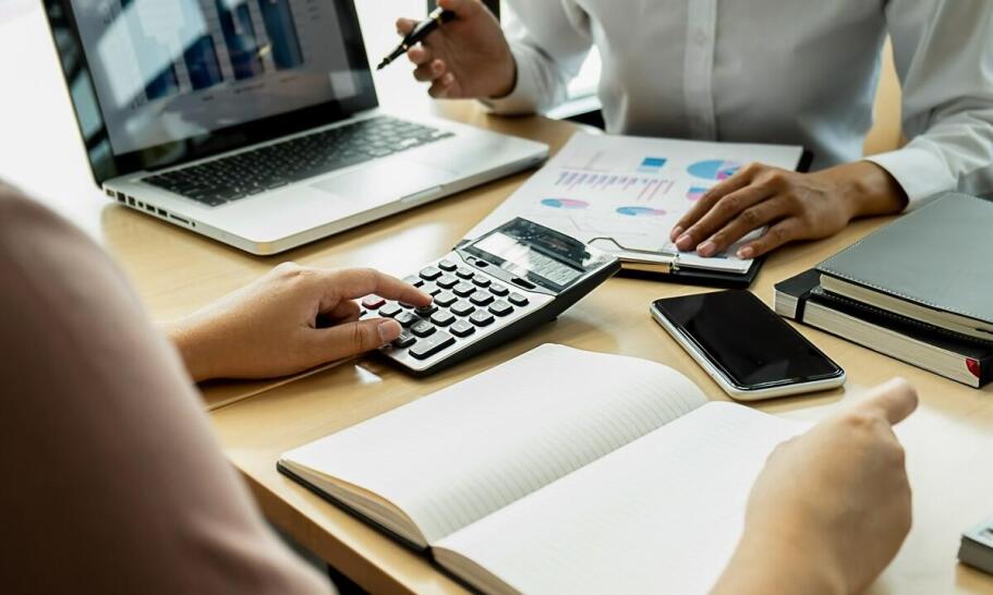 Jak dobre biuro rachunkowe wspiera optymalizację kosztów przedsiębiorstwa?