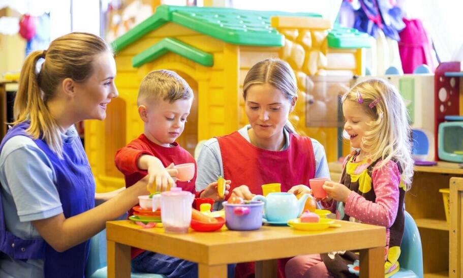 Bezpieczna gra w bowling dla dzieci: jak hotel dba o najmłodszych?