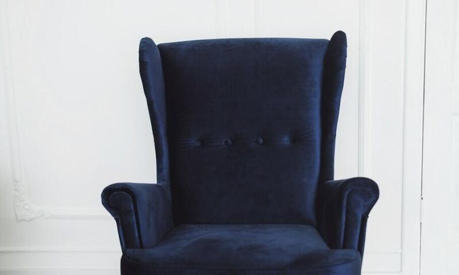 Renowacja kanap a styl życia: jak dostosować mebel do swoich potrzeb?