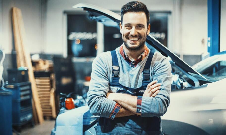 Usługi blacharskie a wartość rynkowa pojazdu – co warto wiedzieć?