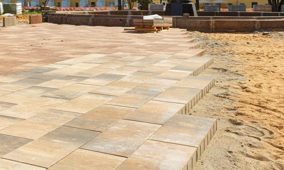 Wyzwania i rozwiązania w projektowaniu przestrzeni brukowych