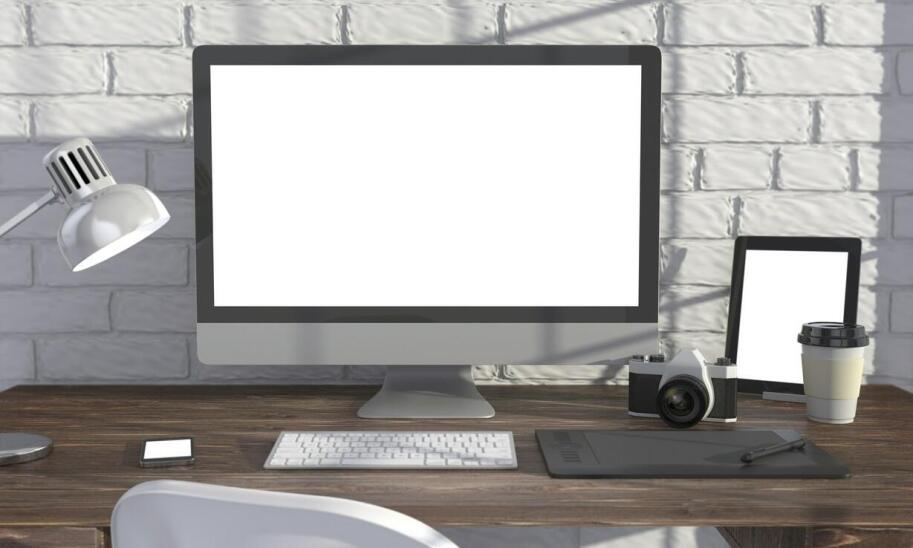 Dlaczego warto wybrać używany monitor ultrawide do pracy kreatywnej?