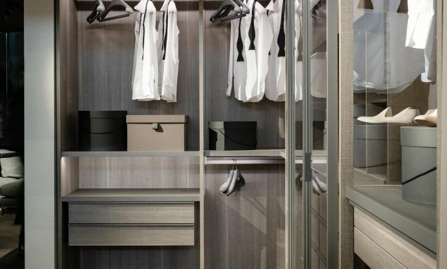 Drzwi przesuwne szklane jako element luksusowych wnętrz – inspiracje z realizacji