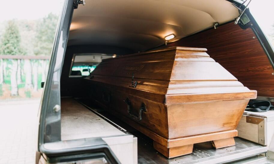 Jakich formalności trzeba dopełnić przy transporcie zwłok z zagranicy?