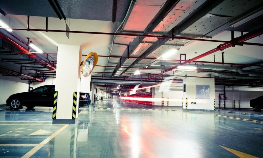 Jak bezpieczny parking wpływa na decyzję o zakupie apartamentu?