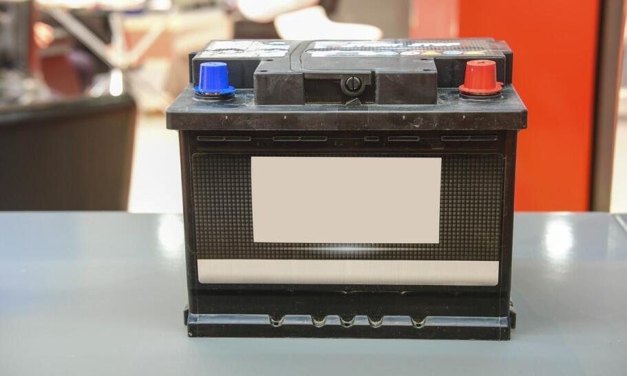 Najlepsze praktyki przy wyborze akumulatora do samochodów ciężarowych