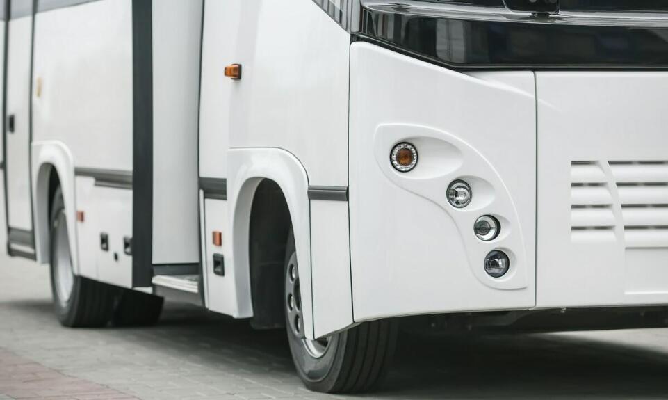 Jak koordynujemy transport gości między lokalem a miejscem noclegu?