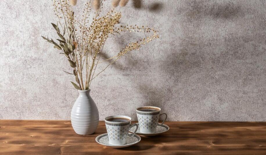 Kubki porcelanowe w stylu retro: Powrót do przeszłości
