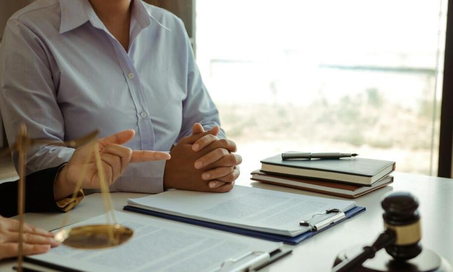 Jak doradztwo prawne wspiera działania zarządcy nieruchomości?