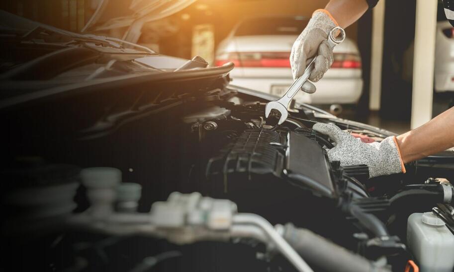 Porównanie kosztów czyszczenia a wymiany wtryskiwaczy