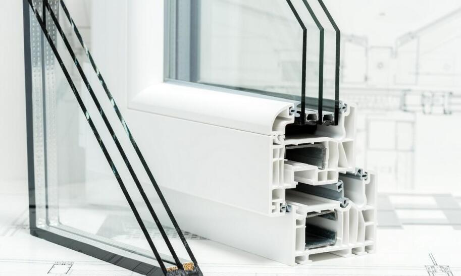 Okna plastikowe czy aluminiowe – które wybrać według opinii użytkowników?