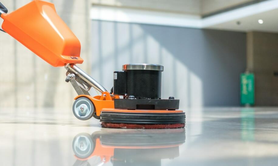 Posadzki przemysłowe a łatwość utrzymania czystości – co warto wiedzieć?