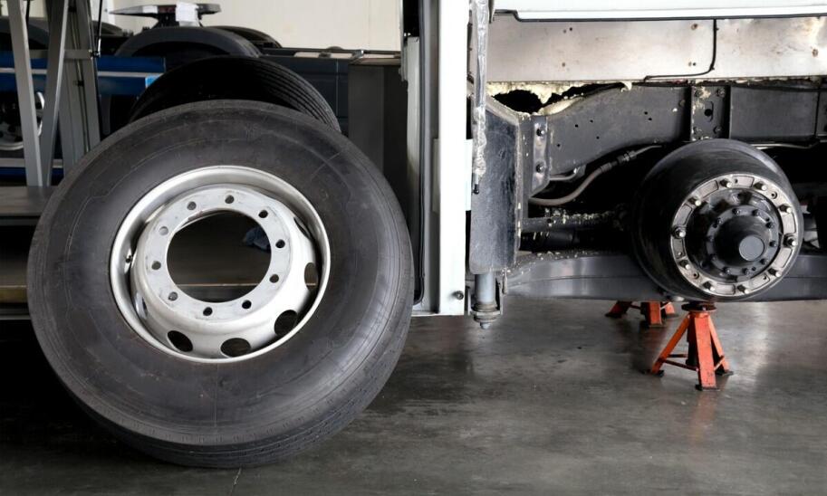 Jak mobilny serwis TIR w Zabrzu zapewnia szybką wymianę części zamiennych?