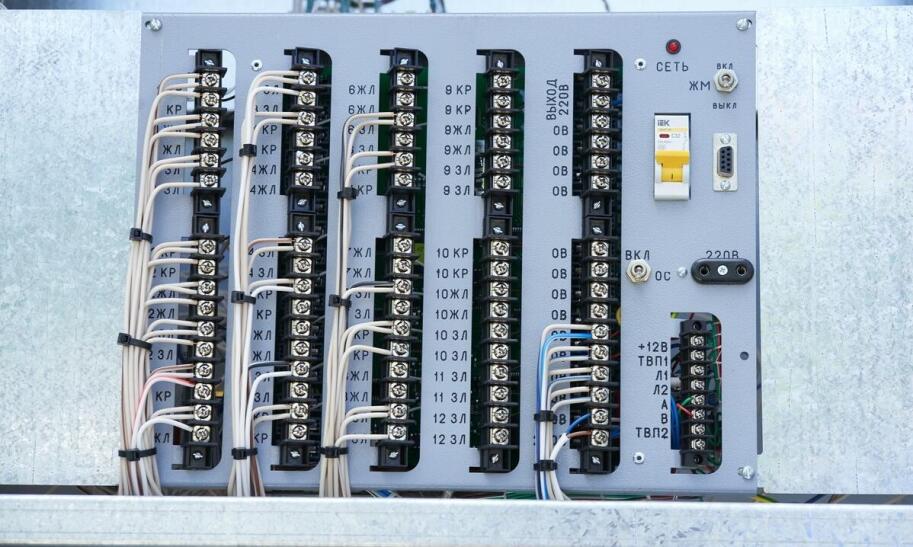 Domowa instalacja elektryczna o napięciu 230V – podstawowe informacje