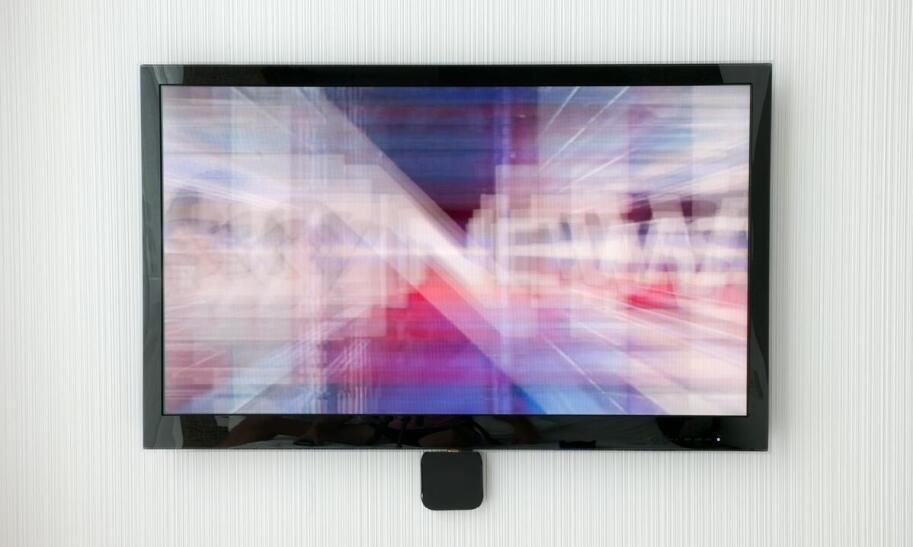 Jak wyczyścić telewizor bez smug?