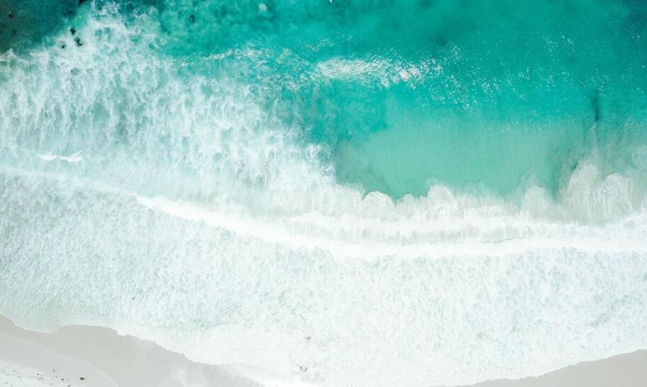 Gdzie nad morzem powiewają czerwone flagi?