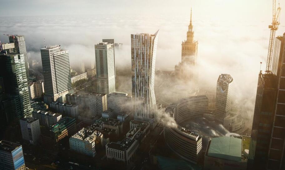 Kto zbudował Pałac Kultury i Nauki w Warszawie?