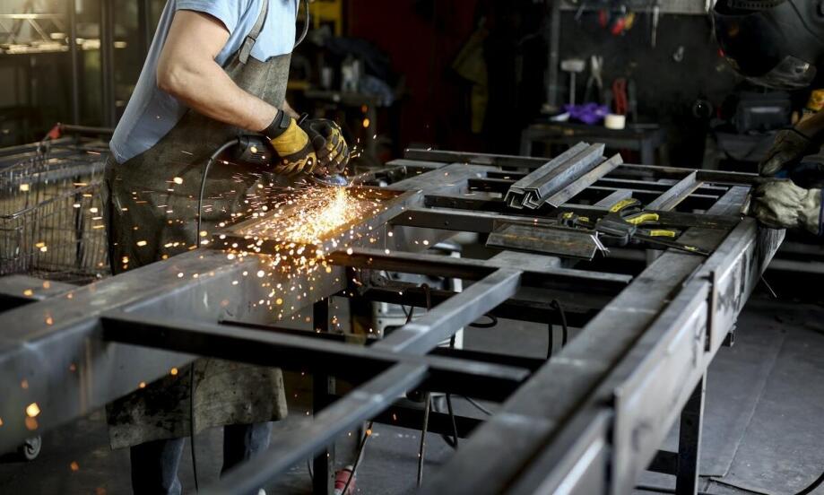 Techniki spawalnicze w produkcji balustrad – dlaczego są kluczowe?