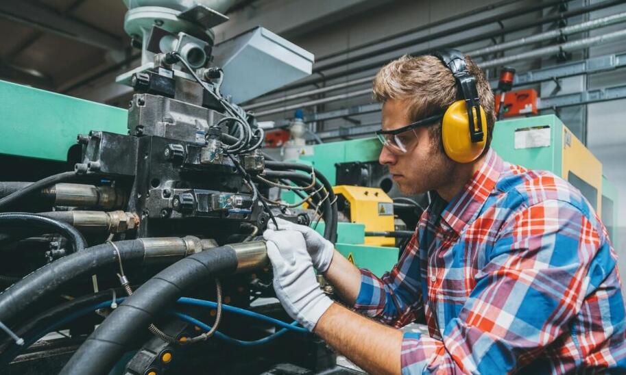 Dlaczego kontrola jakości jest kluczowa w przetwórstwie tworzyw sztucznych?